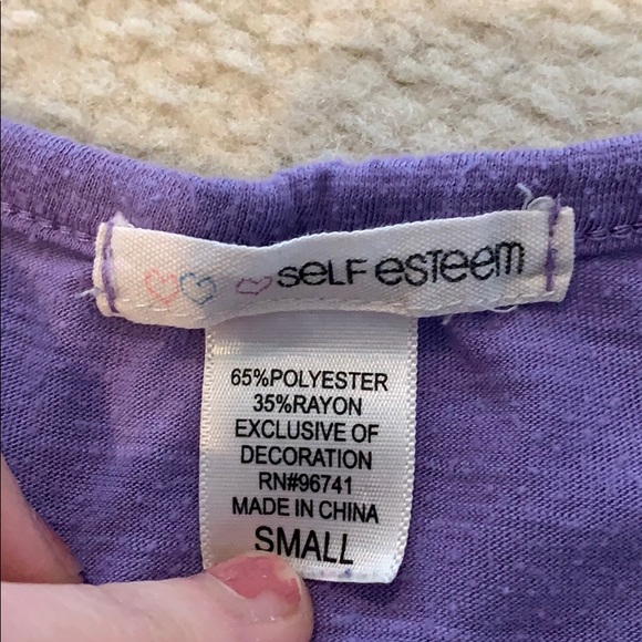 Girls small purple shirt - Picture 2 of 4